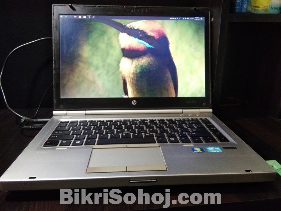 HP Elitebook 4GB/500GB with Intel hd graphics card